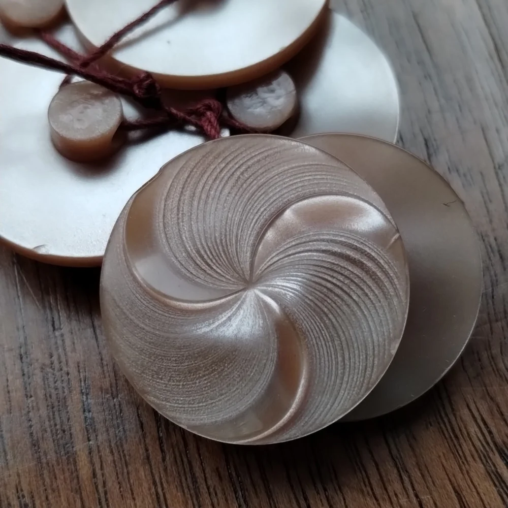 Assorted Brown Buttons